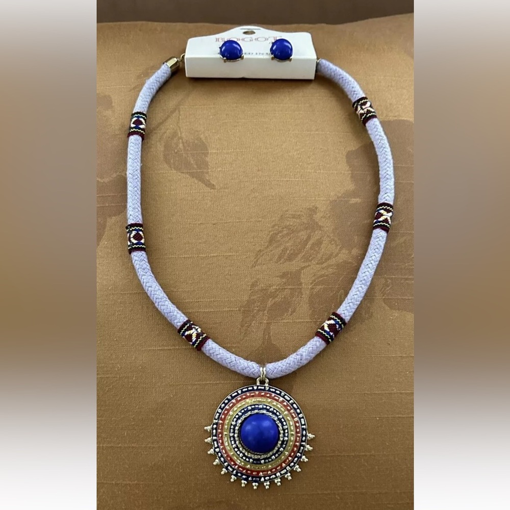 Set: Southwestern Aztec Blue Circle Pendant Necklace And Earrings New!